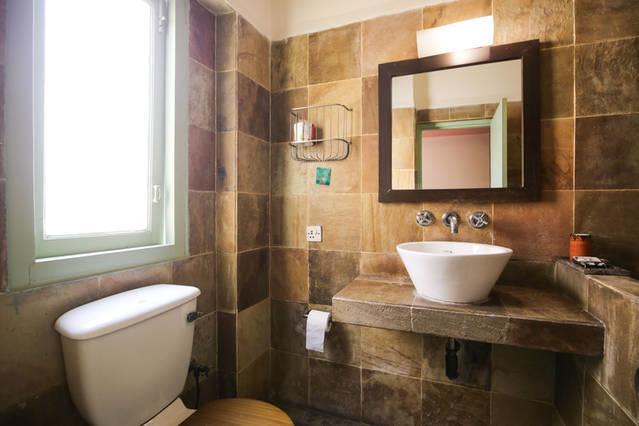 G 49 Bed & Breakfast Yeni Delhi Dış mekan fotoğraf