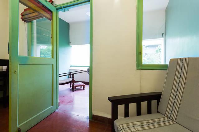 G 49 Bed & Breakfast Yeni Delhi Dış mekan fotoğraf