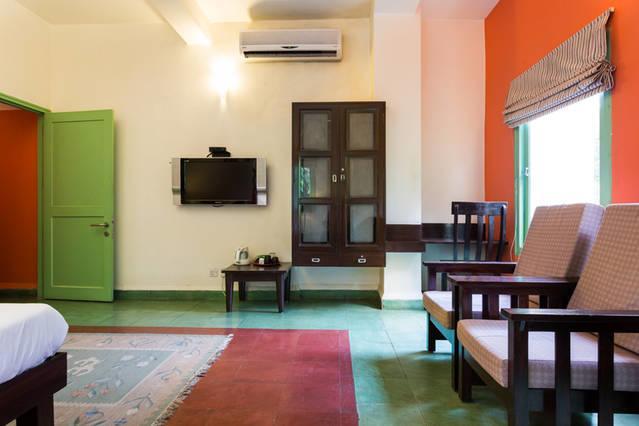 G 49 Bed & Breakfast Yeni Delhi Dış mekan fotoğraf