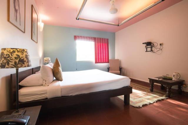 G 49 Bed & Breakfast Yeni Delhi Dış mekan fotoğraf