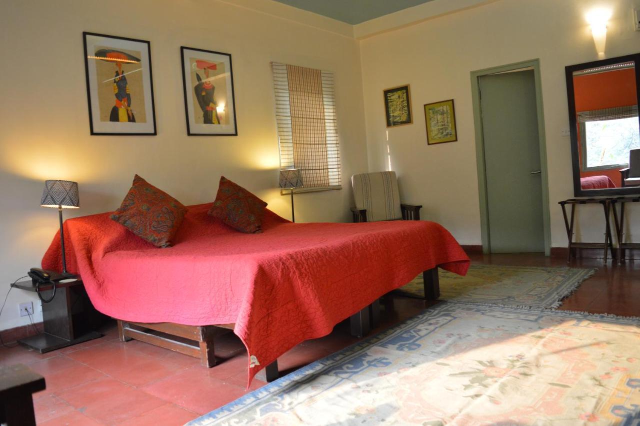 G 49 Bed & Breakfast Yeni Delhi Dış mekan fotoğraf