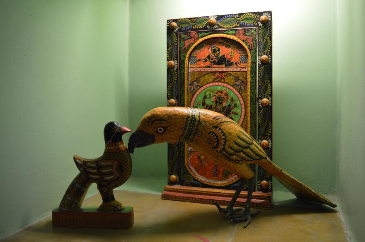 G 49 Bed & Breakfast Yeni Delhi Dış mekan fotoğraf