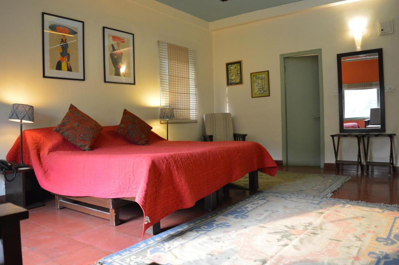 G 49 Bed & Breakfast Yeni Delhi Dış mekan fotoğraf